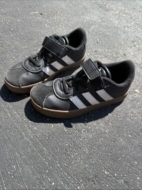 adidas Kids Black Sneakers with Brown Sole and White Stripes